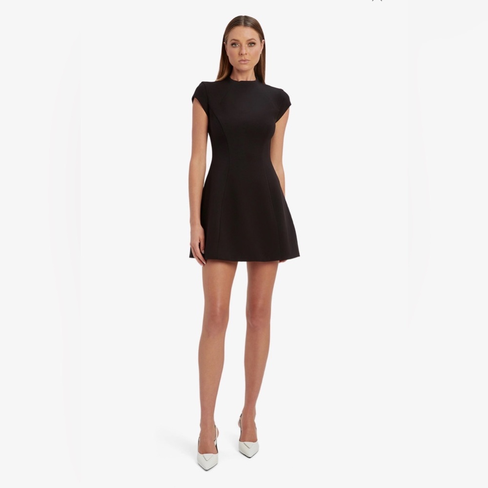 Bardot Delphi Hourglass Mini Dress Black | NWT Size 4 | Cap Sleeve Cocktail Midi